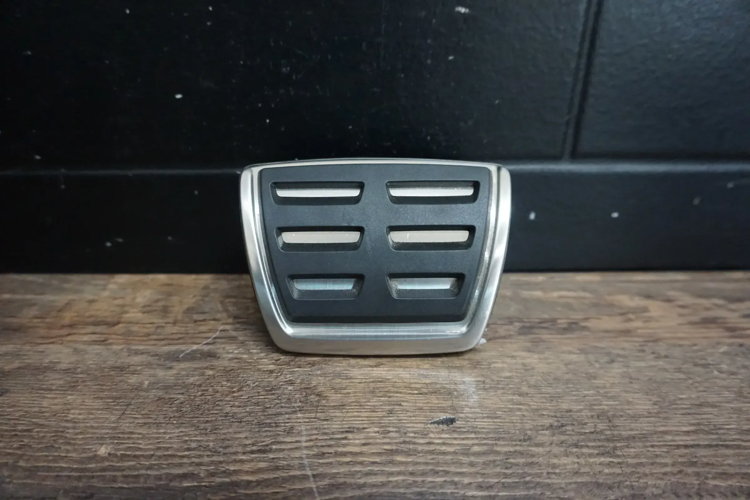 Original VW Audi Seat Skoda Bremsfußhebel Bremspedal 5Q0723131A Kappe Edelstahl - Bild 1