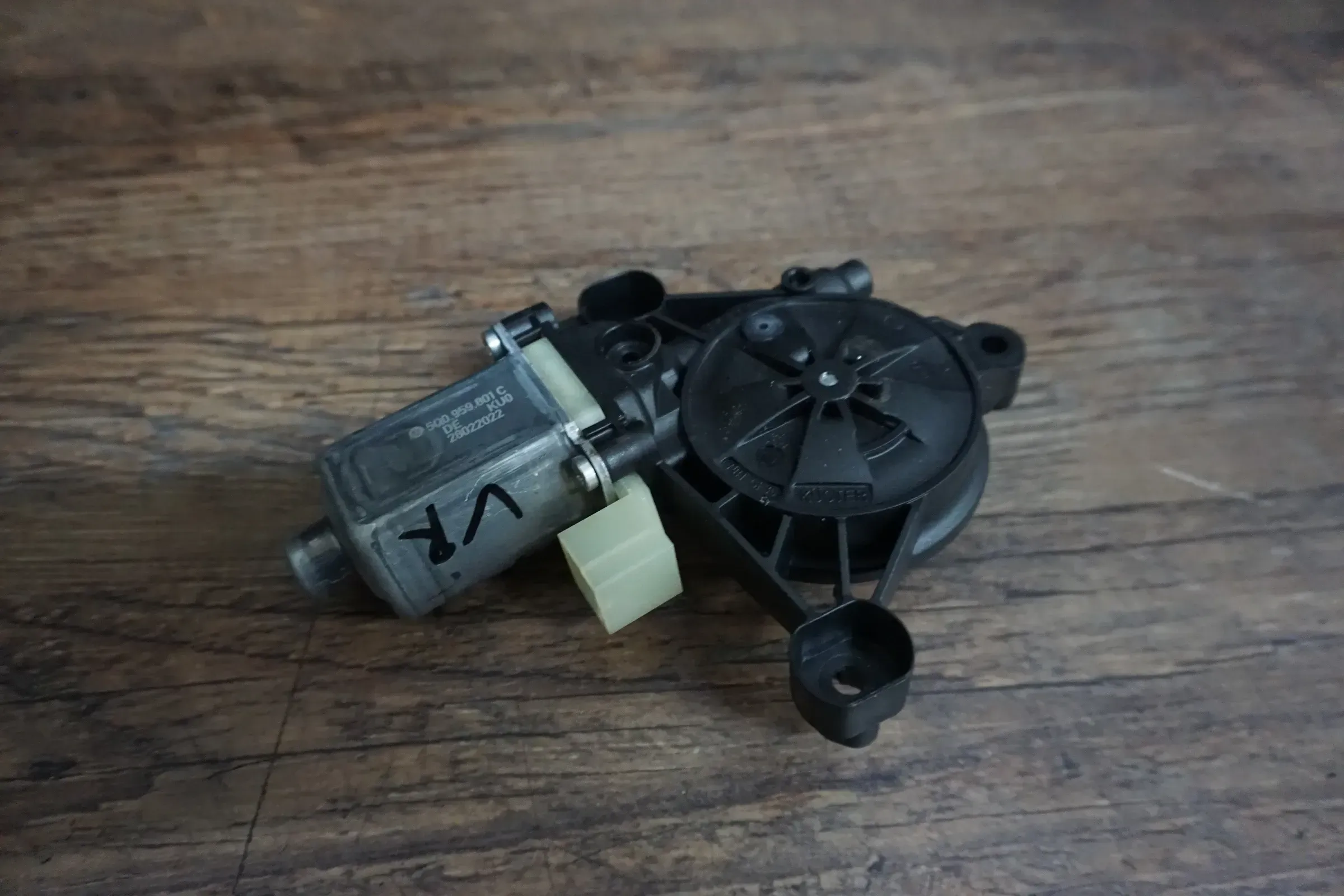 VW GOLF 7 VII 5G Fensterhebermotor vorne links 5Q0959801C Original - Bild 1