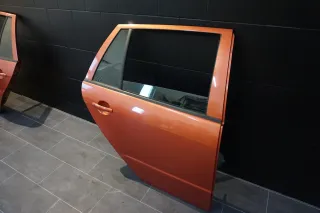 Skoda Fabia Combi 5J Tür hinten rechts mit Anbauteile Farbe orange 9771 - Bild 3