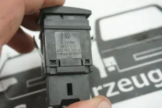 VW Polo 9N Warnblinkschalter Schalter Warnblinker 6Q0953235A - Bild 3
