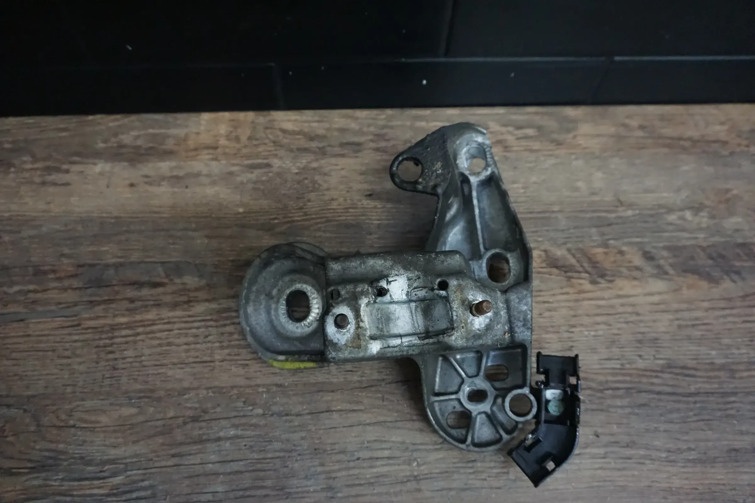 Original VW Golf 5 Skoda Waschwasserbehälter Scheibenwassertank 1K0955453 - Bild 1