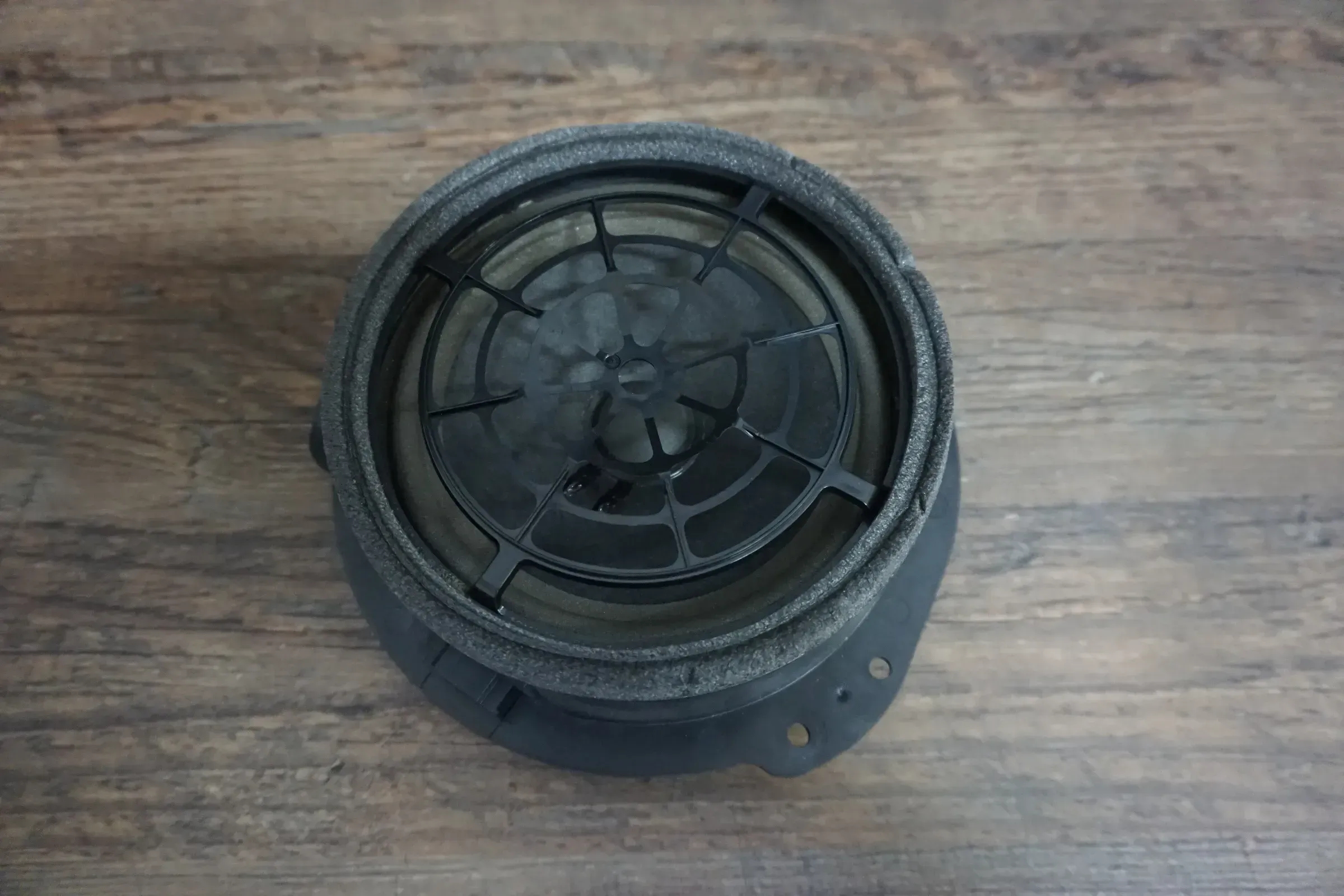 Audi A4 8W A5 F5 Tieftonlautsprecher 8W6035411 Lautsprecher bass loudspeaker - Bild 1