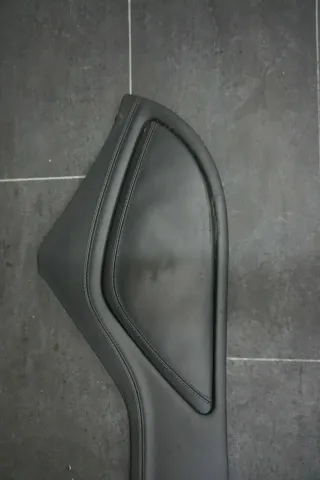 Audi A4 A8 4H D4 Seitenverkleidung Mittelkonsole Leder 4H1863303C 4H1863304C - Bild 2