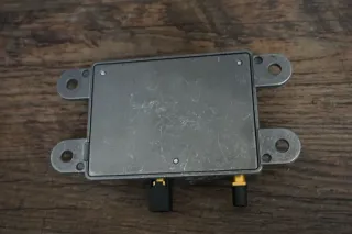 Mercedes Benz A2219055000 Antennenverstärker Funkwerk UMTS/GSM W204 W212 W221 - Bild 2