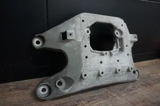 Audi A4 8K A5 8T 8F Q5 Querträger Hilfsrahmen Stütze Getriebe LLQ 8K0399263AF - Bild 2