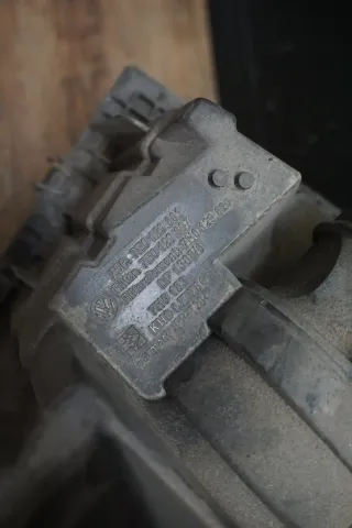 Orig Luftfilter Luftfiltergehäuse VW T5 16 7E0129601 7E0129620 Luftfilterkasten - Bild 4