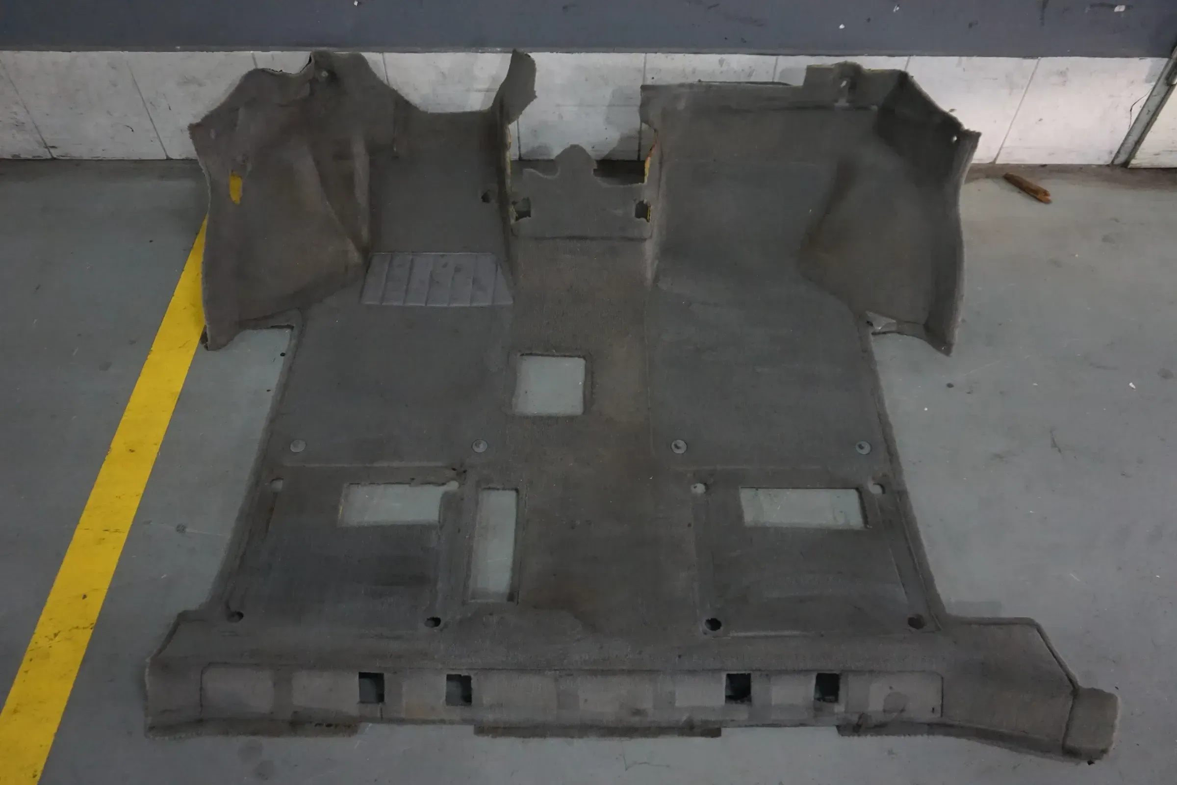 VW T4 Teppich Bodenbelag vorne Führerhaus Multivan Caravelle 7D1863711AH grau - Bild 1
