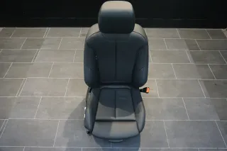 BMW F20 Sitz vorne Rechts Leder Schwarz Rote Naht Sitzheizung Sport M Paket 2018 - Bild 1