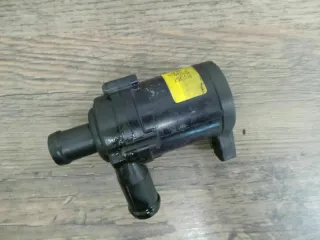 VW Golf 5 Passat 3C Audi A3 2.0 Zusatzwasserpumpe Wasserpumpe 1K0965561 - Bild 1