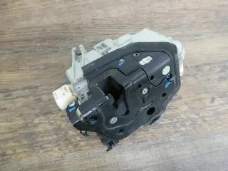 8J2837016A Audi A4 A5 Q3 Q7 Türschloss vorne R Rechtslenker Fahrer door lock - Bild 2