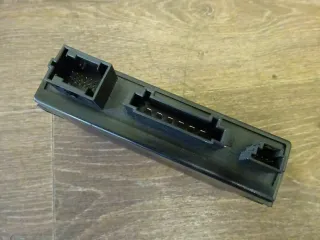 Audi A4 B7 8E QU 04-08 Steuergerät ECU Modul SG f. AHK Anhängerkupplung - Bild 3