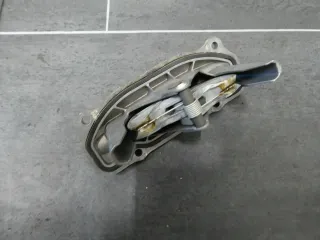 Porsche 986 Boxster S Gehäuse Führung Handbremsseil Handbremse 98642441002 - Bild 2