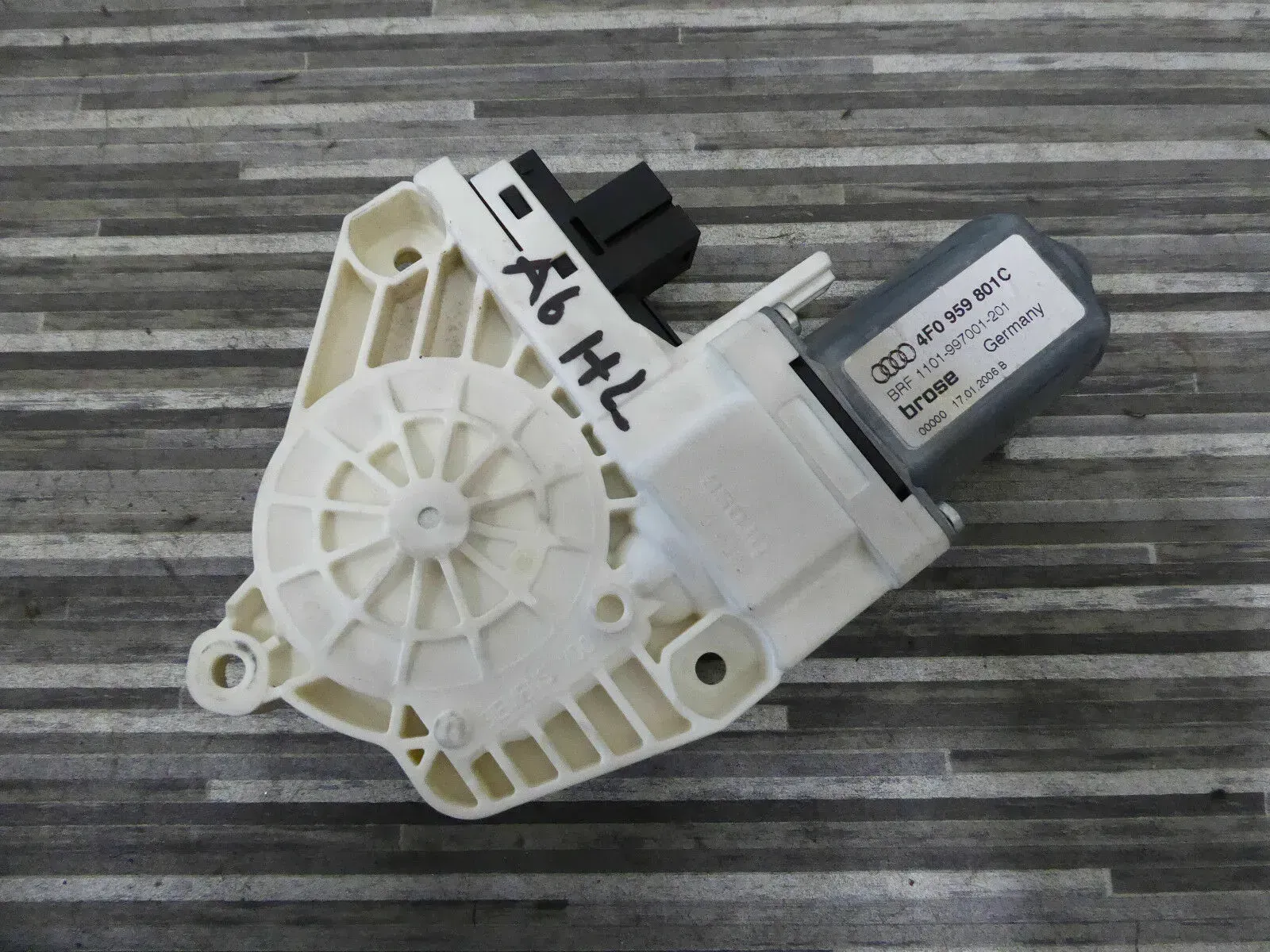 AUDI A6 4F Avant FENSTERHEBER MOTOR hinten links 4F0959801C - Bild 1