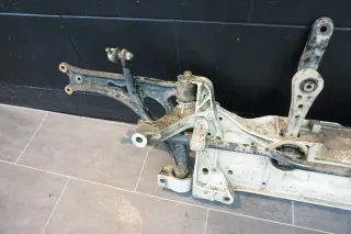 Achsträger Achsträger Audi A3 8P VW Golf 5 Touran Träger Vorderachse 1K0199369F - Bild 4