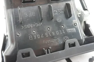 VW Touran 1T Lufteinlass Lüftungsgitter Luftdusche Verkleidung Rechts 1T0819704B - Bild 4