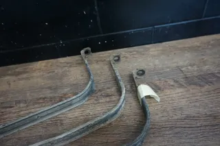 VW T5 7H Halterung Halter Tank Kraftstofftank Fangband Tankbänder 3 Stück - Bild 2