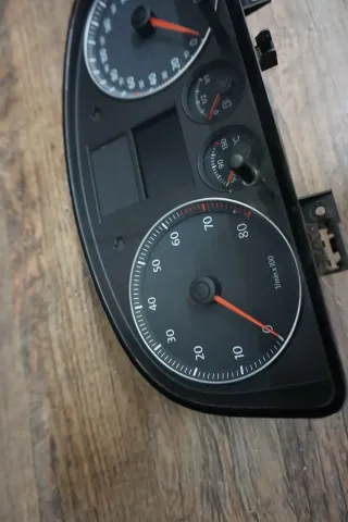 Volkswagen CADDY 2003-2010 Tacho Tachometer Kombiinstrument 1T0920854B - Bild 3