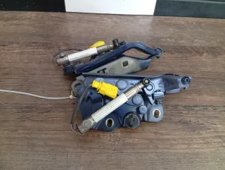AUDI A3 8V 8V0823301F 8V0823302F Scharnier Motorhaube vorne links rechts - Bild 2