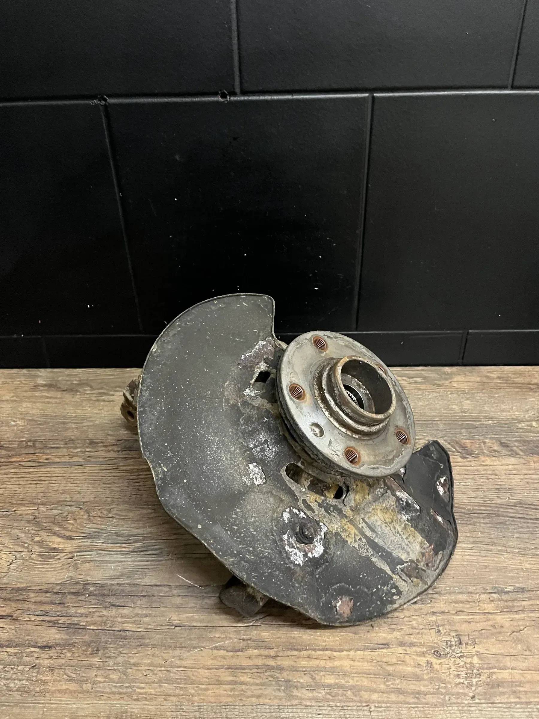 VW T5 V Transporter 03-09 Achsschenkel Radnabe rechts vorn 7H0258G - Bild 1