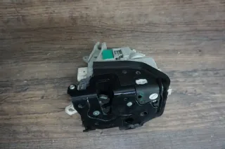 Audi A1 A4 A5 A6 A7 A8 Q3 Q5 Q7 Türschloss vorn rechts 8J1837016F - Bild 2