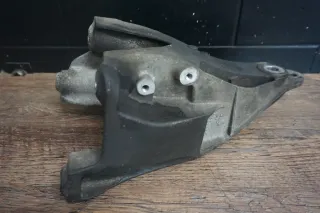 VW T6 2.0 BiTDI CXEB Motoorhalter Stütze hinten Abstützung DSG 7E0199370J - Bild 4