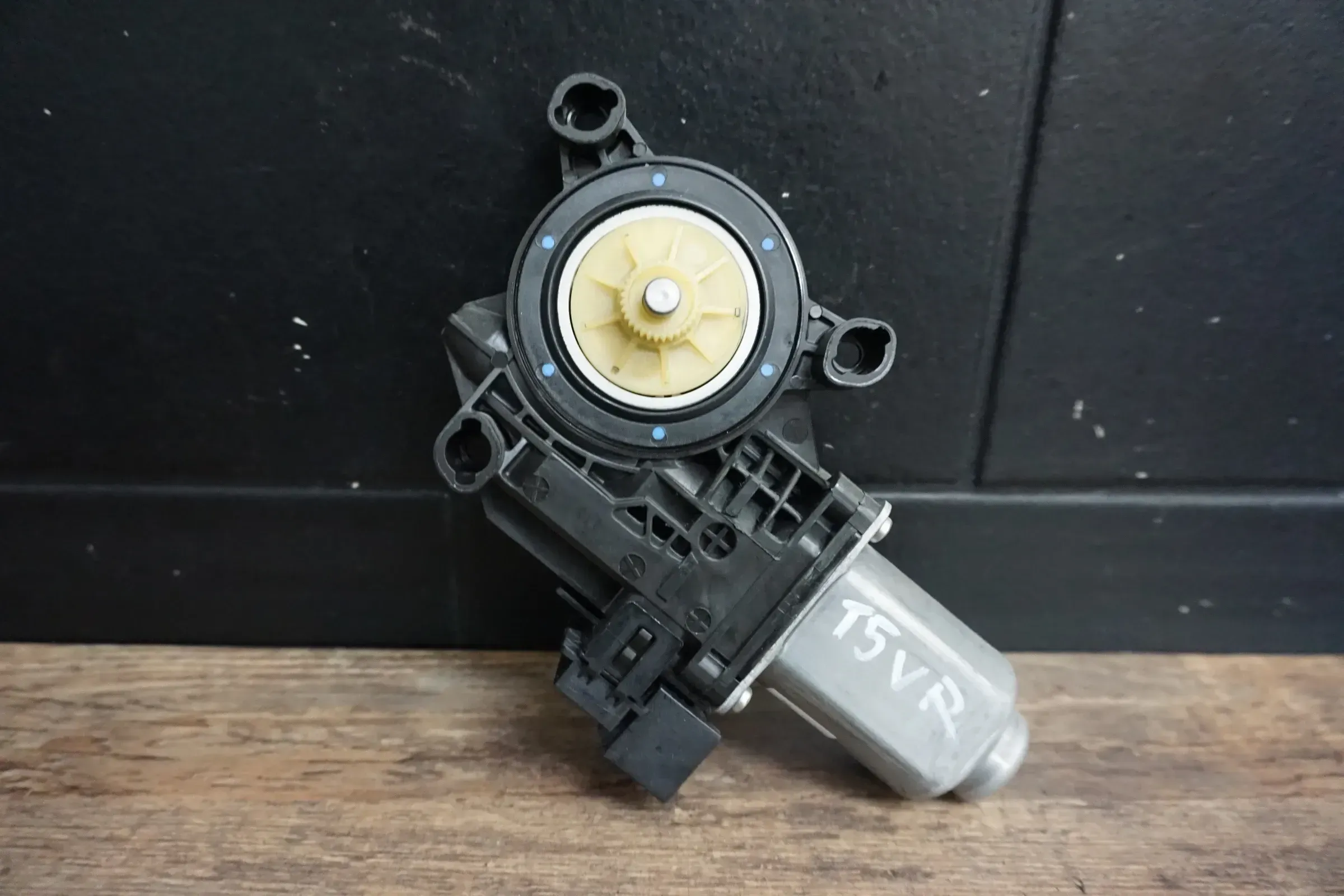 VW T5 2010-2015 Fensterheber Motor Vorn Rechts Beifahrertür 7E0959802 - Bild 1