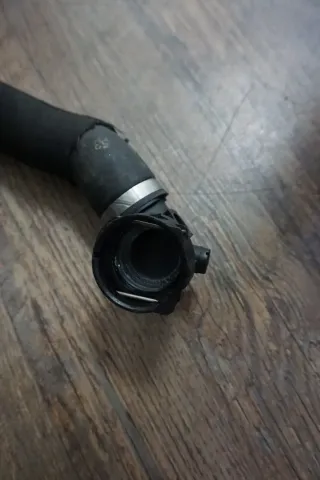 orig. Audi A5 8T A4 8K Wasserschlauch Kühlmittelschlauch 8K0121049 L 8K0122293 - Bild 3