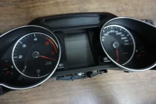 Audi A5 8T Coupe Kombiinstrument FIS Tacho Schalttafeleinsatz DIESEL 8T0920930D - Bild 4