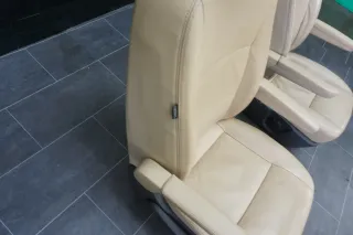 VW T5 T5.1 Multivan SITZ Sitze Pilotensitze vorne links rechts Leder Beige - Bild 8