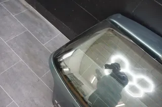 VW Polo 9N3 9N Heckklappe Kofferraumklappe Klappe grün LA6L ohne Anbauteile - Bild 7