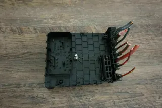 VW Passat 3C Sicherungskasten 3C0937125 Zentralelektrik Sicherungsträger - Bild 3