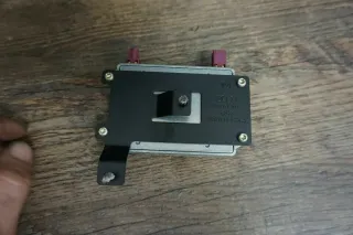Audi TT 8N / A3 8P / A4 8E B6 Handy Antennenverstärker Verstärker 8E0035456B - Bild 3