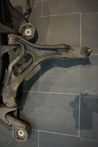 7L0400025 7L0411025C Original VW Touareg 7L 5.0 Vorderachse Achsträger Stabi - Bild 3