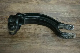 Audi A8 4H Tragarm Halter Federbein Stoßdämpfer vorne links 8R0413A - Bild 1