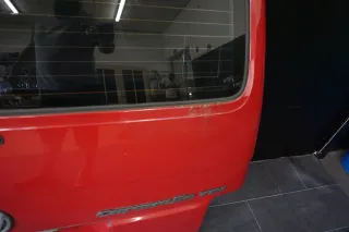 VW T4 Transporter Heckklappe Klappe hinten Kofferraumklappe rot Scheibe - Bild 5