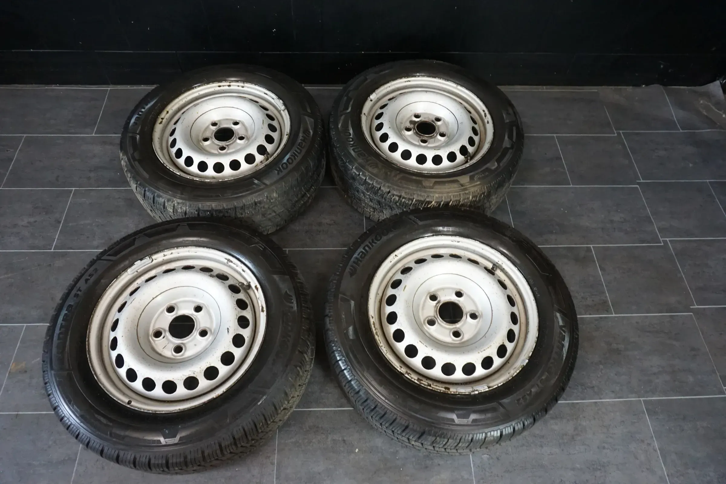 VW T5 T6 T6.1 Allwetter Stahl Hankook 205/65R16 107/105T DOT24 Reifen Räder - Bild 1