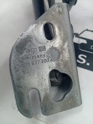 Audi A4 B5 Scharnier Heckklappe Kofferraumdeckel 3B5827301A / 3B5827302A - Bild 4
