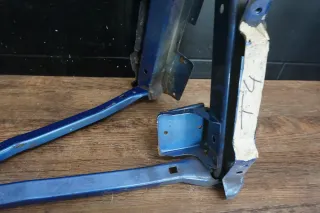 VW T4 Halter Scheinwerfer Kühler lange Front vorne links & rechts 7D0422491 - Bild 4