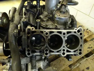 Audi A6 4B C5 2,5 V6 TDI AKE Motorblock Rumpf Motor - Bild 2