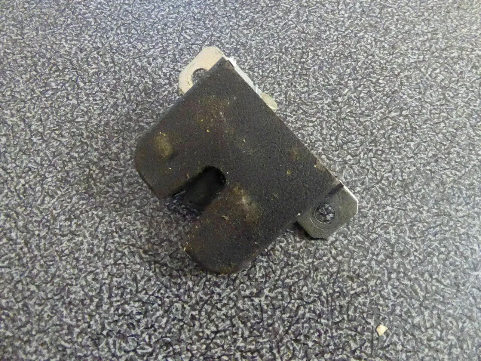 Seat Ibiza 6L Heckklappenschloss ZV Schloss Heckklappe 6L6827505A - Bild 1