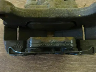 Bremssattel vorne rechts VW Eos Golf 5 GTI R32 2.0 TFSI Scirocco - Bild 4