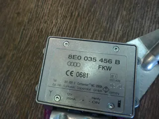 Audi A4 8E A6 4B A3 8P Antennenverstärker 8E0035456B Original *TOP* - Bild 2
