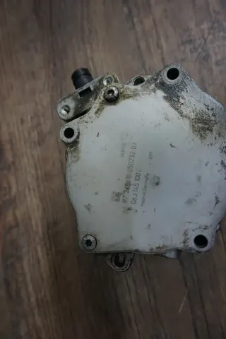 Audi VW Seat Skoda 2.0 TFSI Unterdruck Pumpe Vakuum 06J145100C 06J145100G - Bild 3