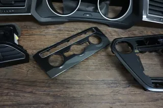 VW Tiguan 5N Carbon Dekor Lüftungsdüsen Armaturenbrett Mittelkonsole Set - Bild 9