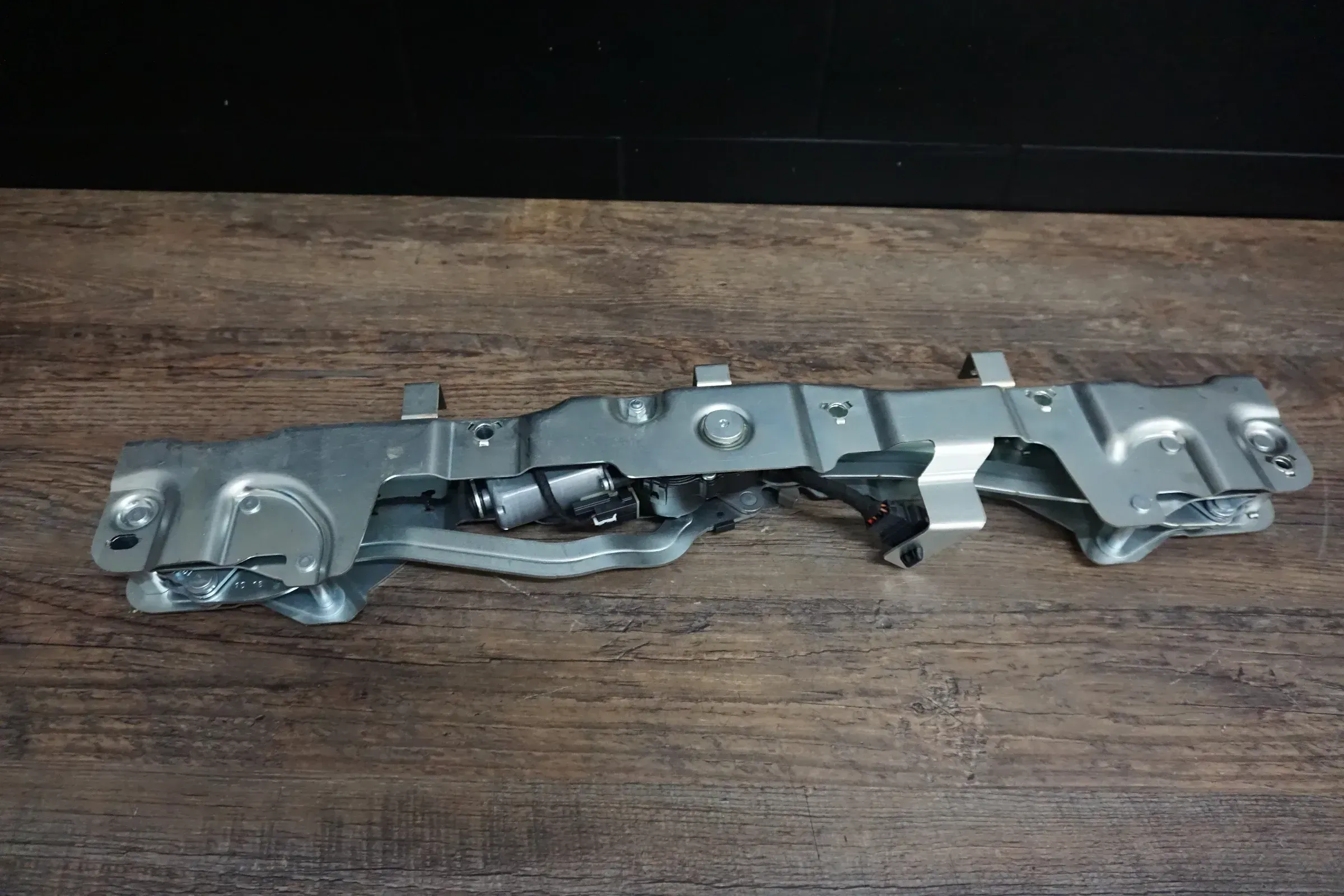AUDI A5 Cabrio F57 Cabrio Verschluss Verriegelung Verdeck 8W7825823 - Bild 1