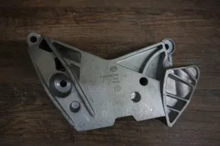 Audi TT 8J TDI Motorhalter Halterung Halter Stütze 06J199207Q 06J199207 Q - Bild 2