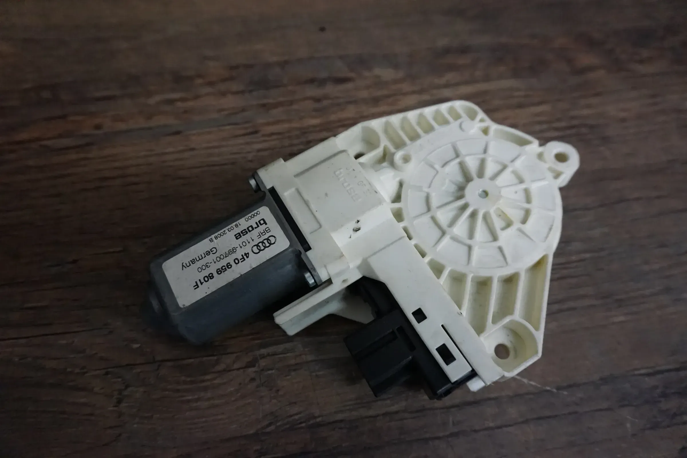 Audi A6 4F Fensterhebermotor Fensterheber Motor Elekt. Hinten Links 4F0959801F - Bild 1