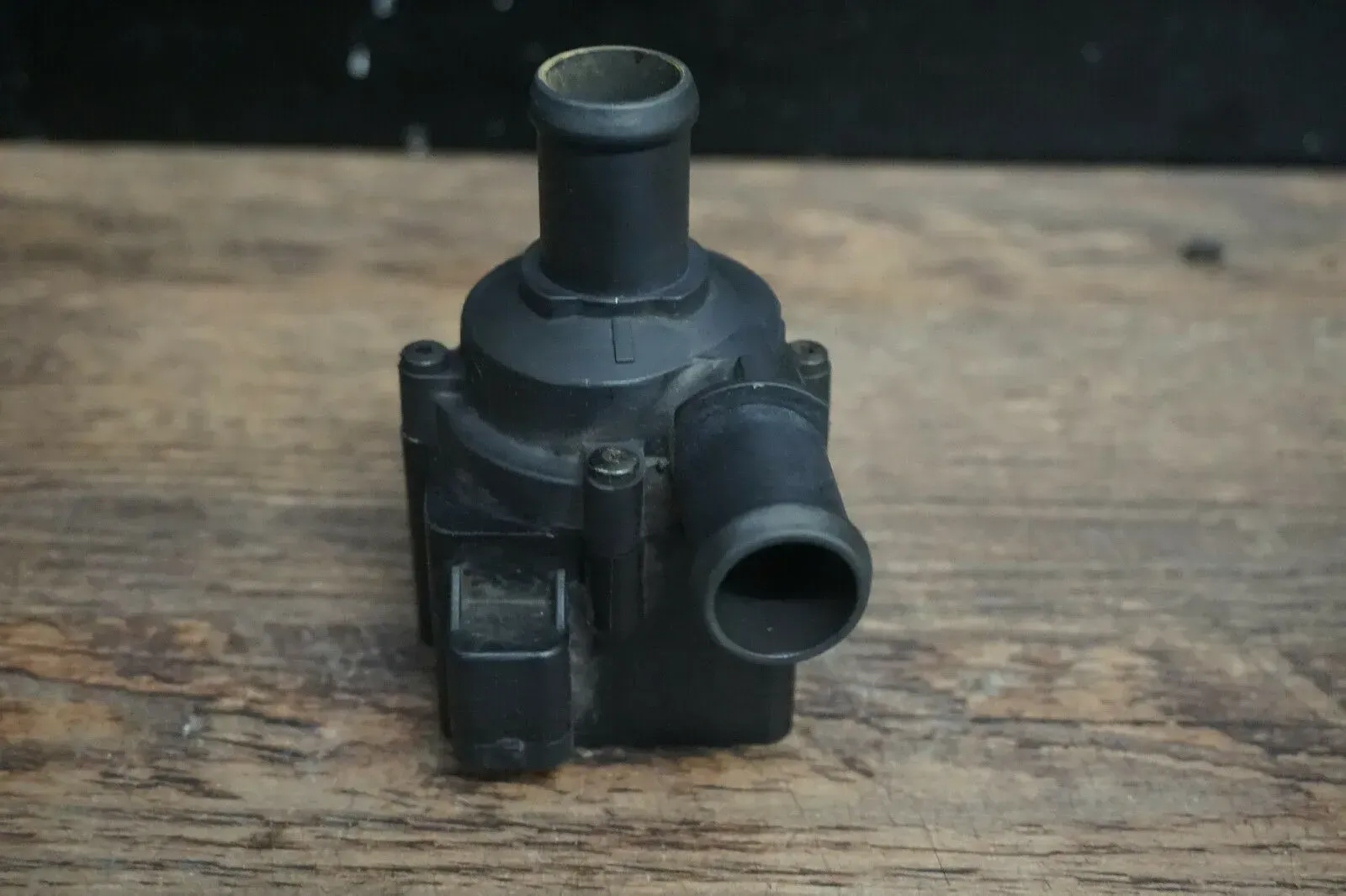 Audi VW Seat Skoda Umwälzpumpe 5Q0965561B Zusatzkühlmittelpumpe Wasserpumpe - Bild 1
