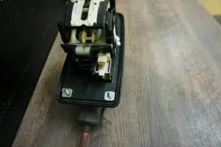 Schaltbetätigung Automatik Audi A4 B6 8E RECHTSLENKER Schaltkulisse 8E2713041L - Bild 3