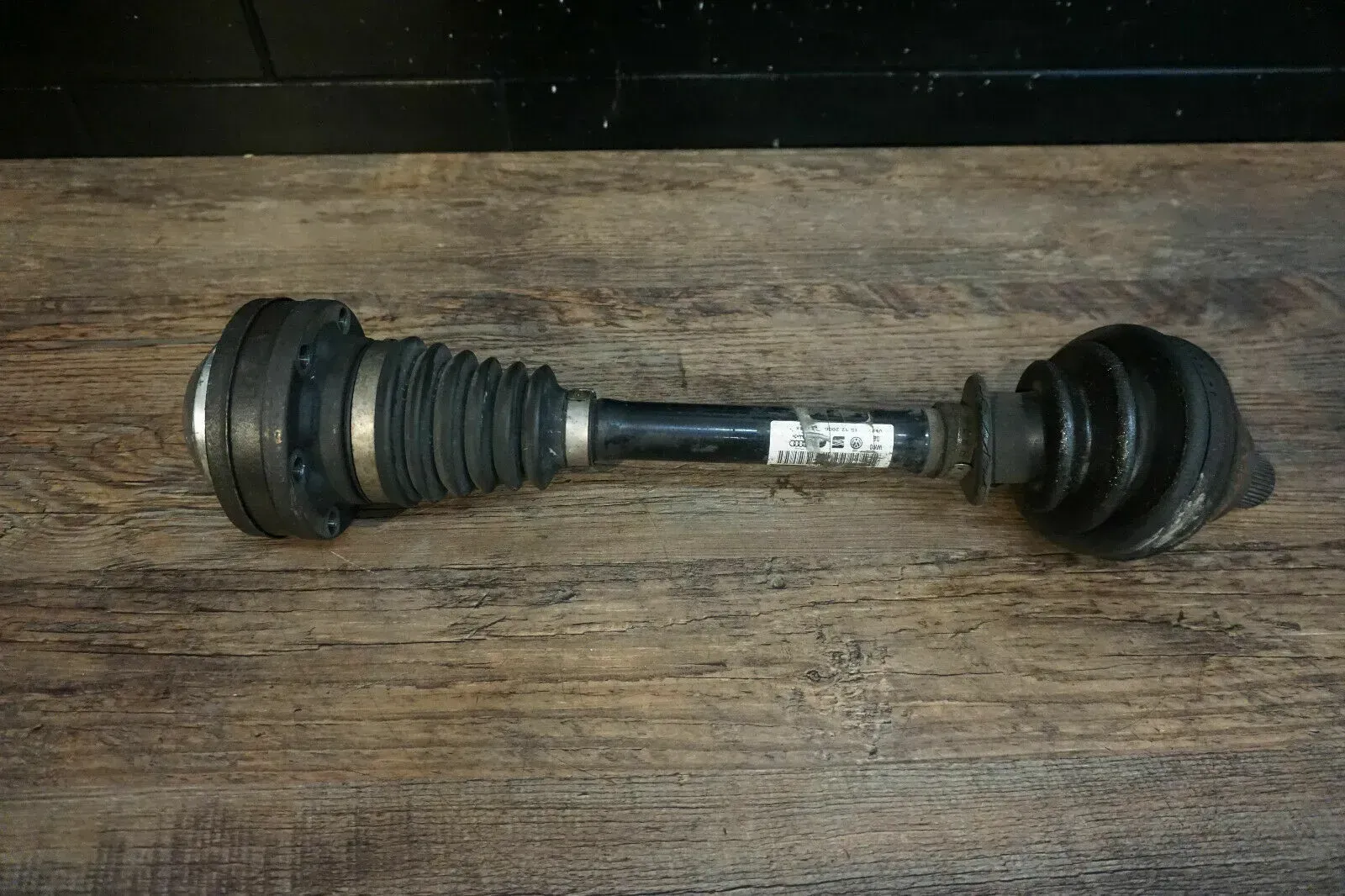 AUDI S3 A3 8P 2.0 vorne links Antriebswelle 1K0407271HG Front Left Drive Shaft - Bild 1